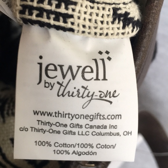 THIRTY-ONE NWT Aztec Tribal Southwest Tapestry Style Reversible Travel Bag - Picture 13 of 15